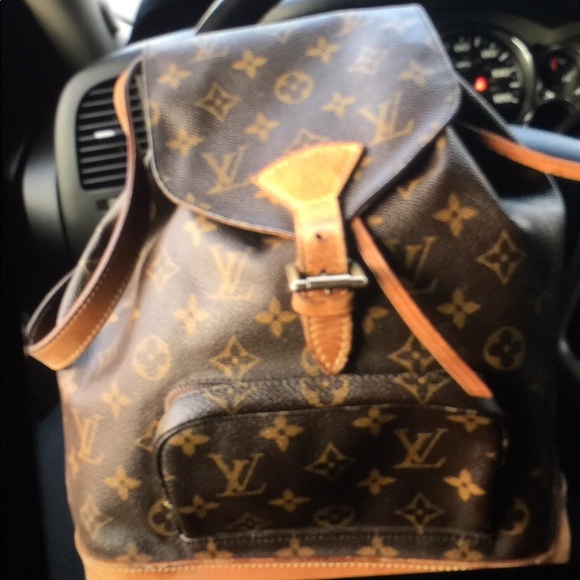 100% authentic LV back pack. Will trd 4 LV wallet - Picture 1 of 1